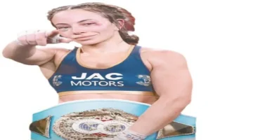 إنجاز تاريخي.. يمنى عياد تتوّج بلقب بطولة العالم للملاكمة في إنجاز غير مسبوق